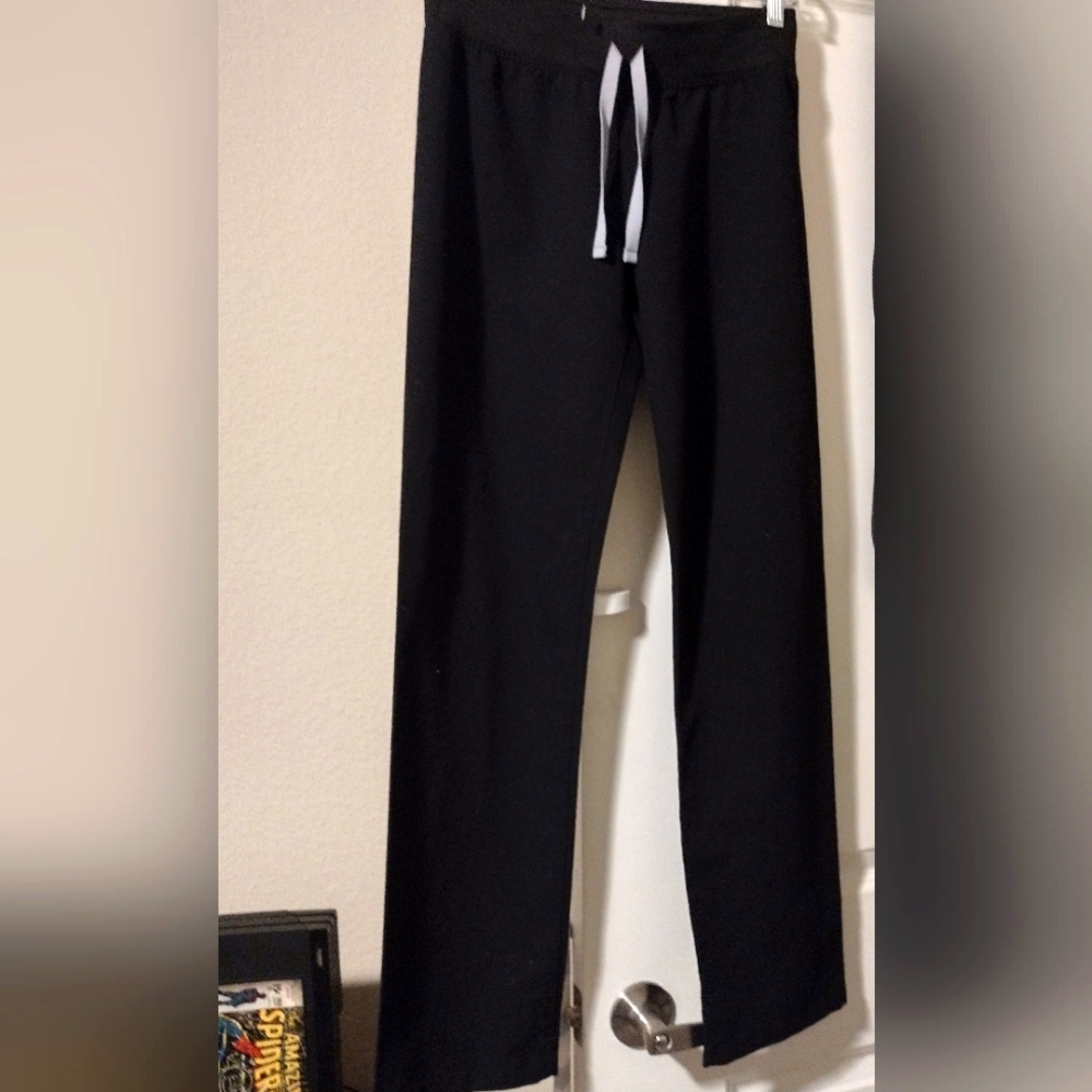 Figs scrub pants black XXS